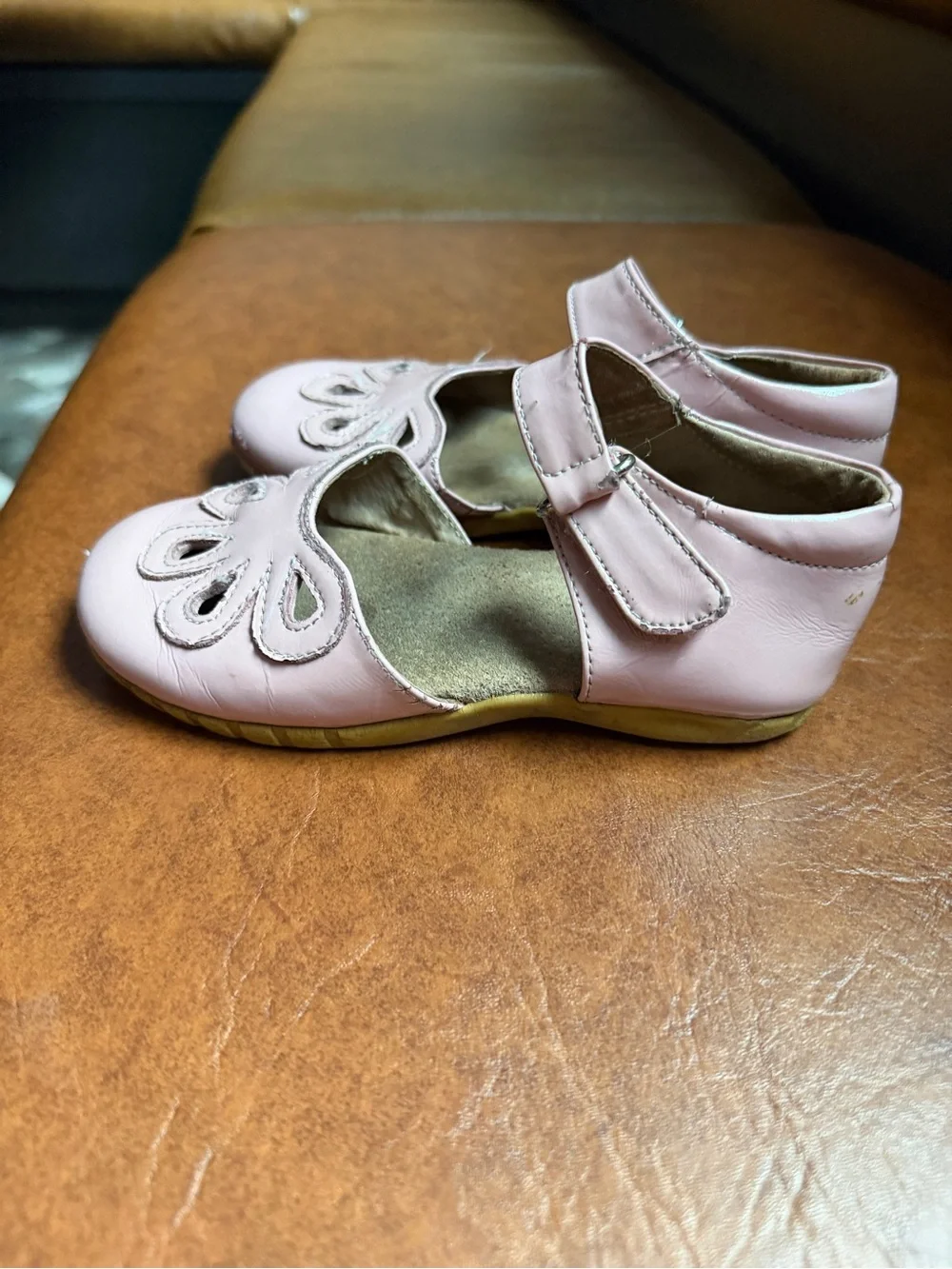 Livie & Luca Pink Mary Jane Petal Dress Shoes size 12. Add to any girls bunde